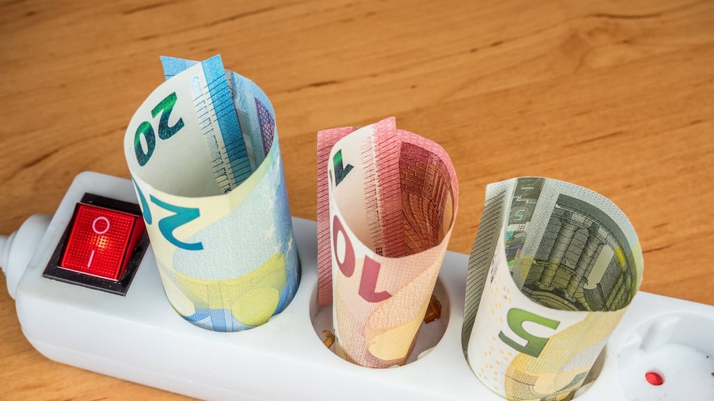 Around 1.3 million utility customers wasted hundreds of euro each last year or a combined total of half a billion euro by not switching provider. Image: iStock