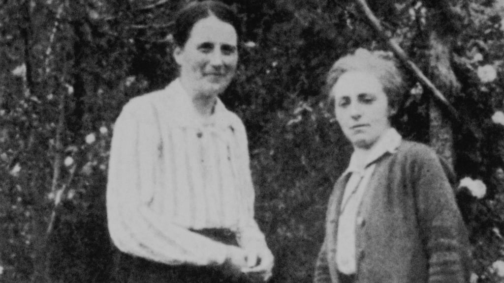 Kathleen Lynn (left) and Madeleine ffrench-Mullen. Photograph courtesy of RCPI