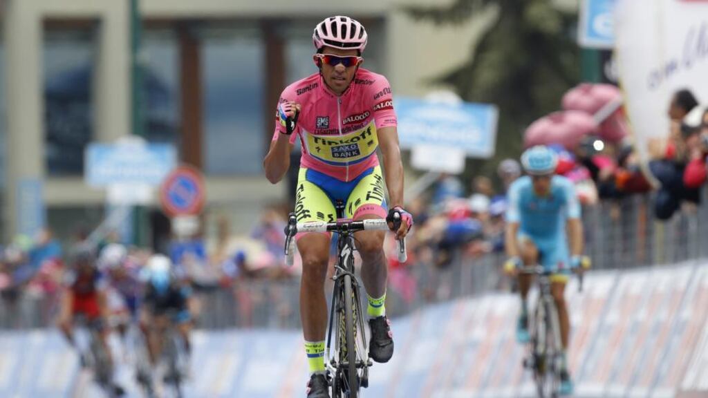 Alberto Contador is on course to win the Giro D’Italia despite finishing 6th in the 20th stage, which was won by Fabio Aru