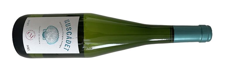 M&S Muscadet 2023
