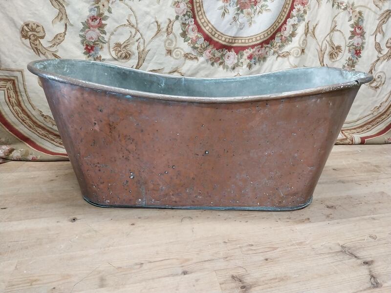 French copper bath (estimate €600-€1,200)
