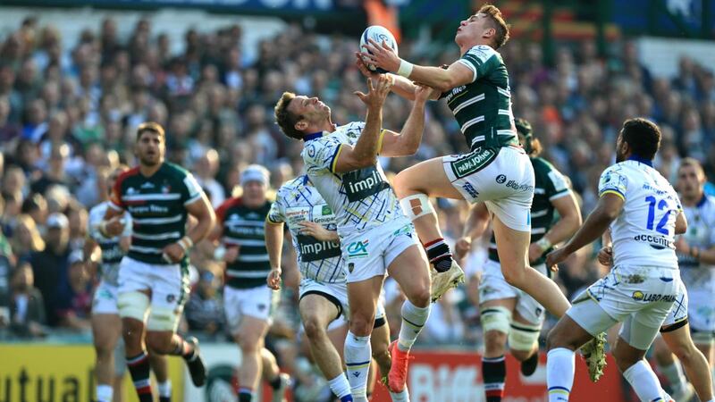 Leicester’s Freddie Steward gets above Marvin O’Connor of Clermont Auvergne during the Heineken Champions Cup Round of 16 second leg at Welford Road. Photograph: David Rogers/Getty Images