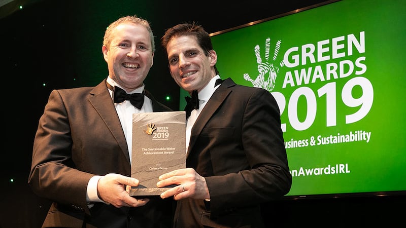 Frank Mutel, Business Development Manager, greenoffice presents The Sustainable Water Achievement Award to Enda Buckley, Carbery Group.