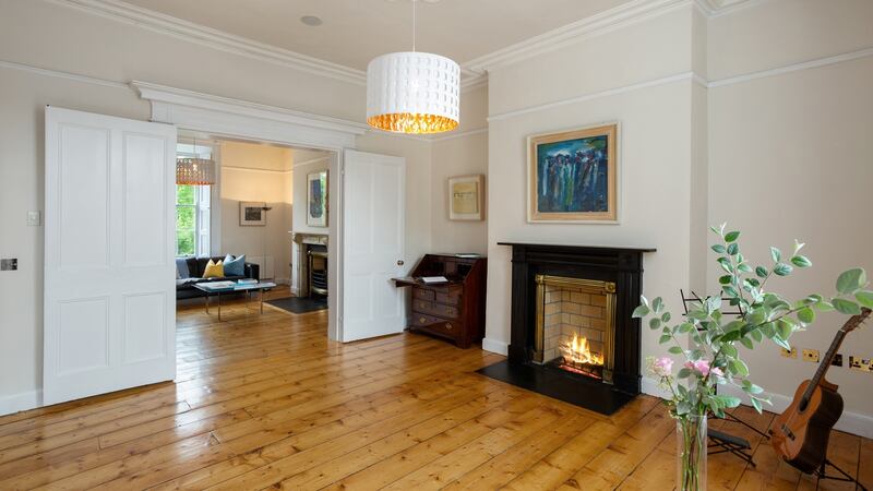 Interconnecting reception rooms