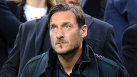 Francesco Totti urges Roma fans to stay calm