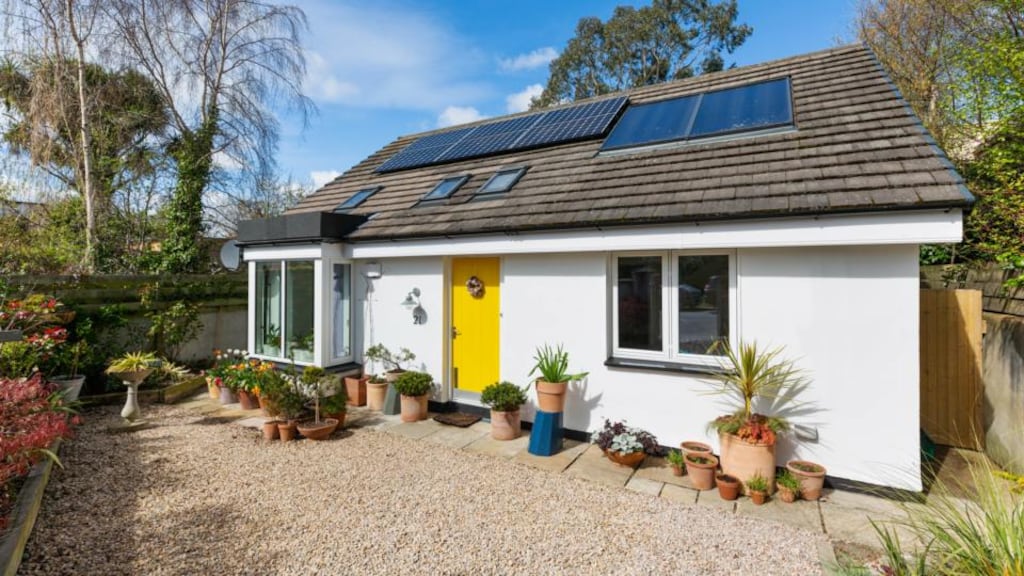 21 Glandore Park, Mounttown Road, Dún Laoghaire, Co Dublin.