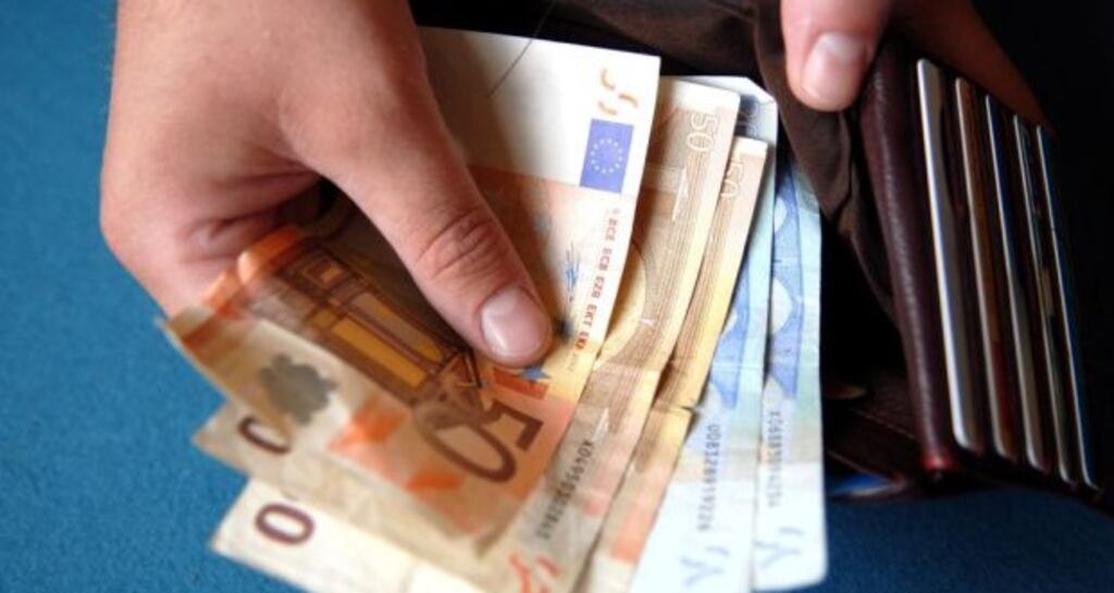 Sinn Féin has pledged to introduce a mandatory living wage, which would be about €2.50 higher than the minimum wage if it is in Government after the next election.
