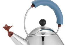 Design Moment: Bird Whistle tea kettle, c.1985