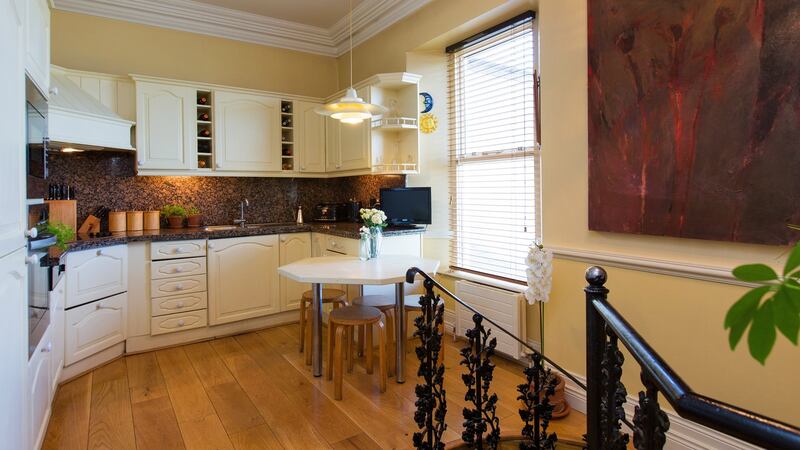 The kitchen in Avoca Lodge