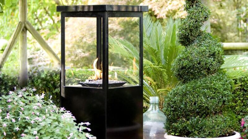 Powder-coated steel Marino outdoor gas fire: to warm up your outdoor living areas
