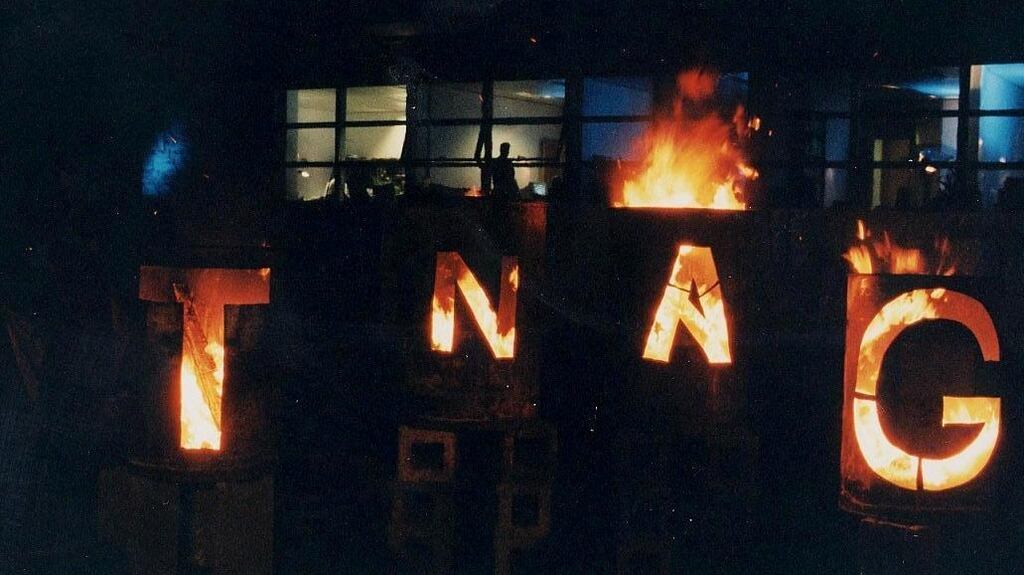 An chéad oíche ag TnaG