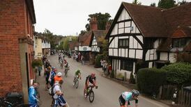 Stage win for Mark Cavendish as Bradley Wiggins retains lead