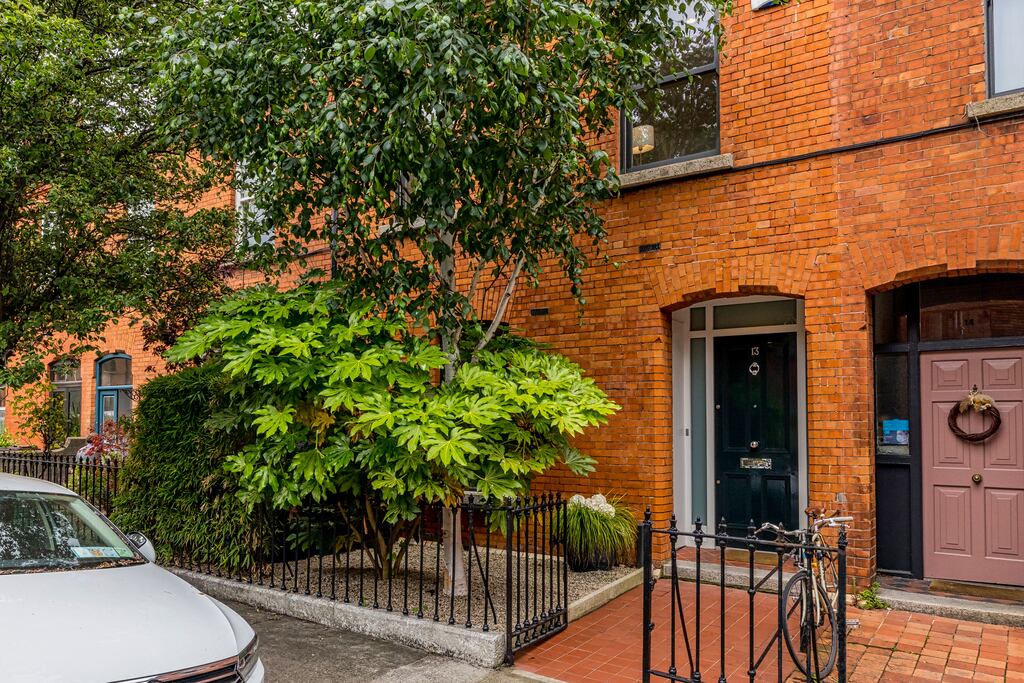13 Dufferin Ave, Dublin 8.