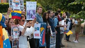 Venezuela crisis: Pro- and anti-Maduro protesters in Dublin face-off