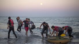 Migrant crisis: France criticises eastern Europe over refugees