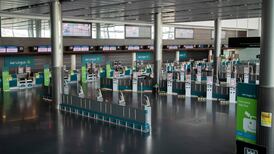Aer Lingus schedules talks with trade unions on job cuts
