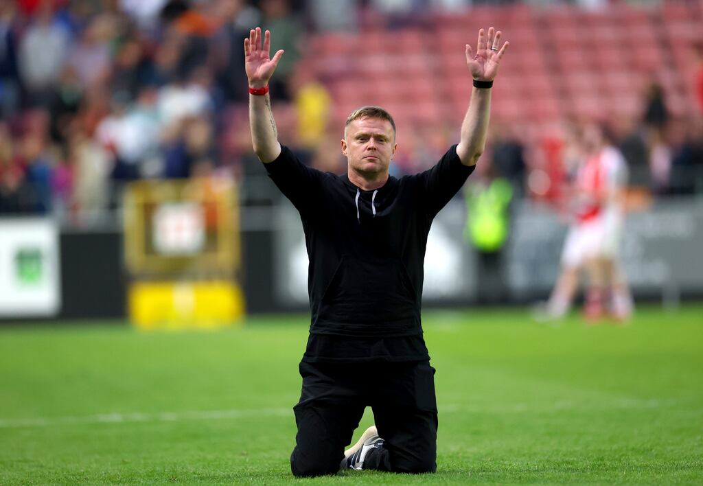 Damien Duff acknowledges Shelbourne fans after their 1-0 win over St Pat's last week. Photograph: James Crombie/Inpho
