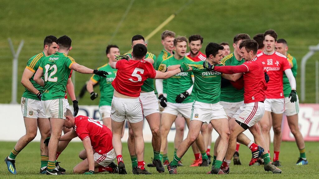 Tempers flare between the sides during the Bord na Mona O’Byrne Cup between Meath and Louth. Photo: Laszlo Geczo/Inpho