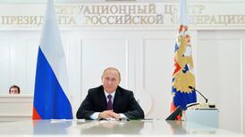 Putin scraps New Year holidays for ministers