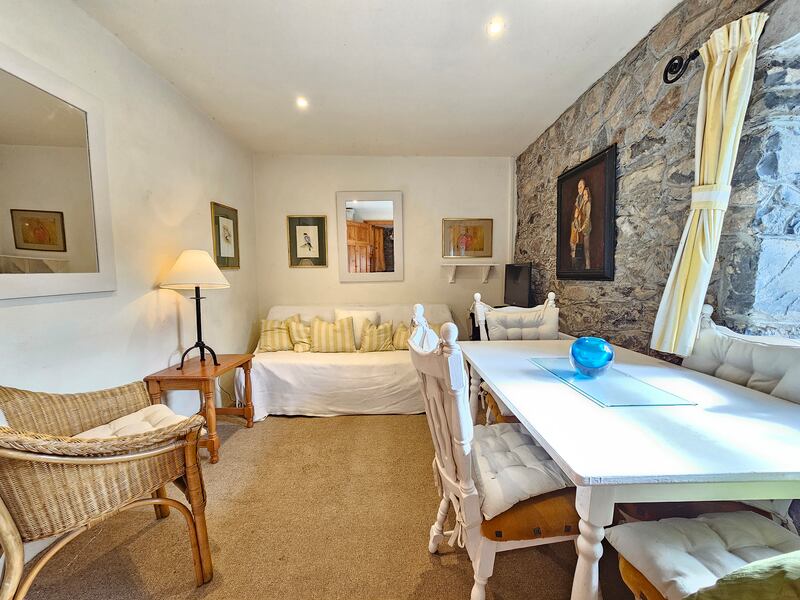 Guest cottage dining/living area