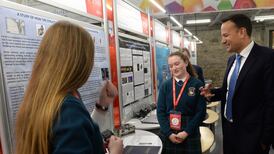 Varadkar lauds hopefuls at young scientist exhibition
