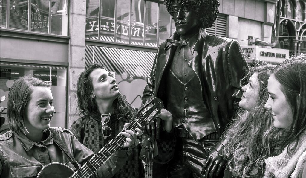 Mongoose take a wander around Old Town