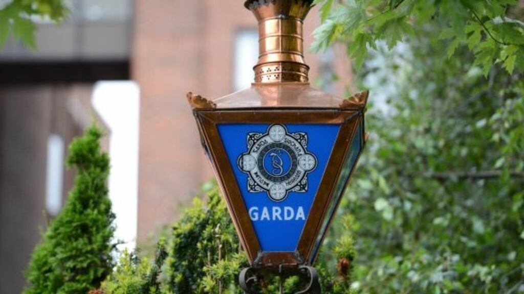 Gardaí in Dundalk are investigating a serious road crash at Carnbeg on the Old Armagh Road (the R177) at approximately 11am on Saturday morning.