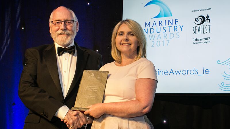 Prof. Sarah Culloty, Director Environmental Research Institute, UCC presents the Excellence in Marine Education & Training Award to Viv Gough, National Maritime College of Ireland.