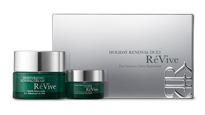 A special gift: Révive Holiday Renewal Duet (€165)