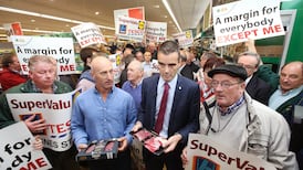 Farmers protest over beef prices outside Aldi store in Tullamore