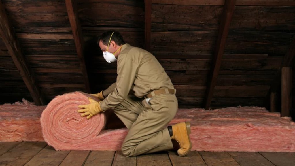 Attic insulation: 300mm recommended