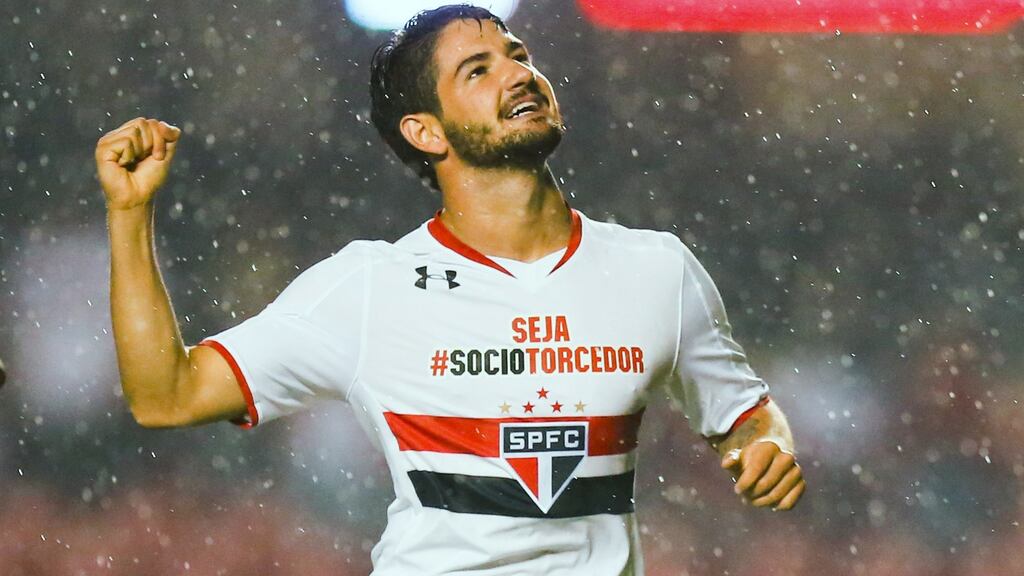 Alexandre Pato celebrates scoring for Sao Paulo against Flamengo. Photograph: Alexandre Schneider/Getty Images