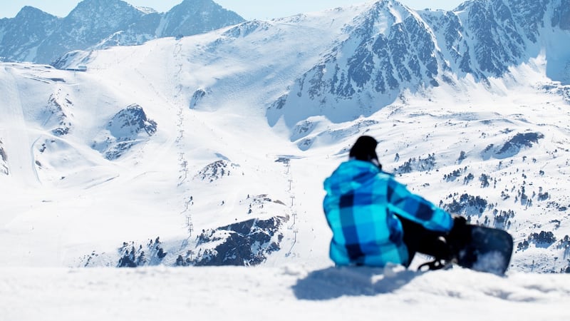 When you book a holiday with Crystal Ski this winter and buy one ski or snowboard hire, you’ll get the second free.