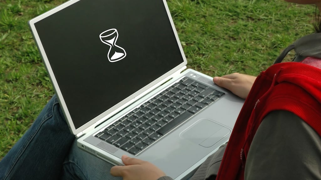 During 2017 global fixed broadband downloads jumped 31.6% on average, while uploads gaining 25.9%