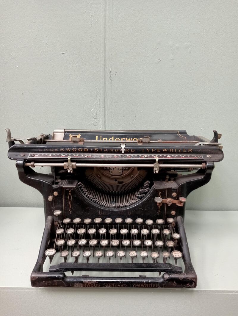 Underwood typewriter, with an estimate of €50-€100
