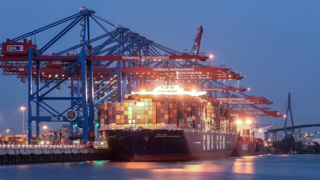 Containers are loaded onto a container ship at a shipping terminal in the harbour in Hamburg. German business confidence continues to decline. Photograph: Reuters/Fabian Bimmer