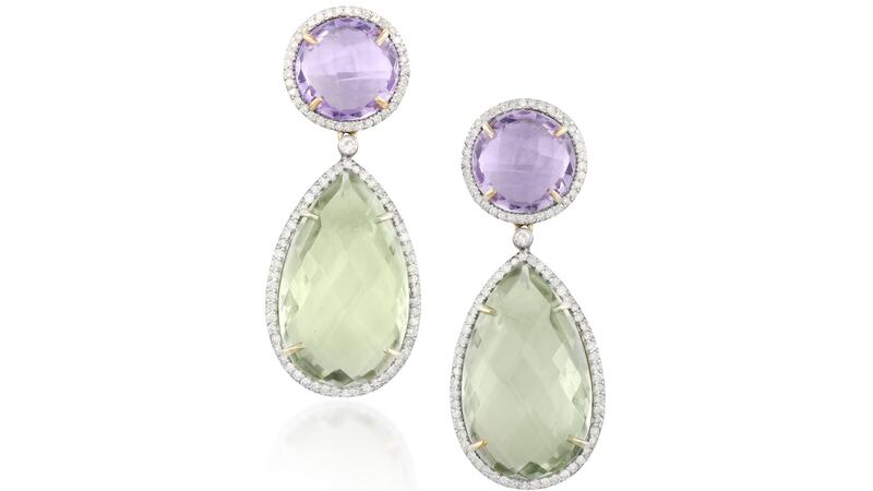 Lot 218 Green and purple amethyst earrings (€600 - €800)