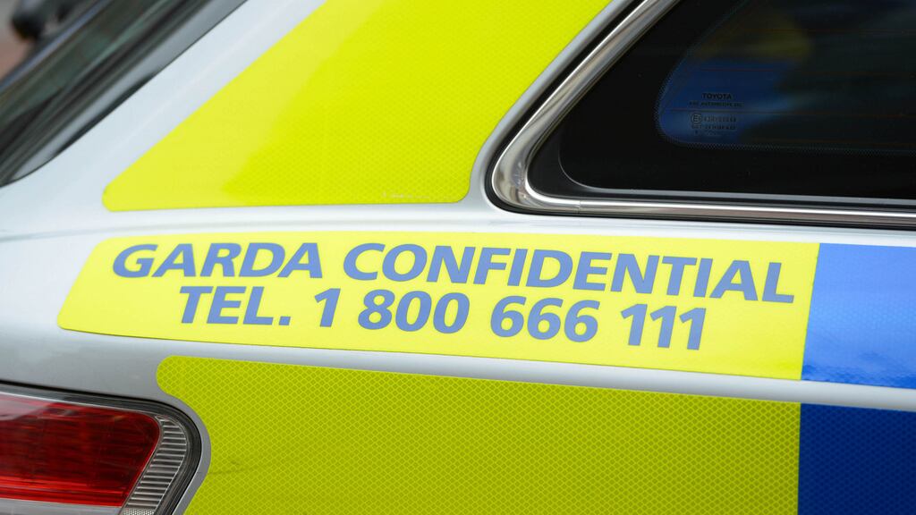 Gardaí in Crumlin are seeking witnesses after a man was shot in the leg in Drimnagh early this morning.