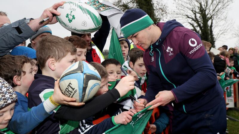 Johnny Sexton: looks to have a better chance of recovering from his calf injury than Rob Kearney. Photograph: Dan Sheridan/Inpho