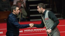 O’Sullivan and Selby make smooth progress