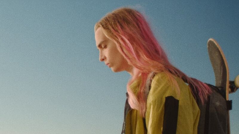 Mya Bollaers in Lola and the Sea