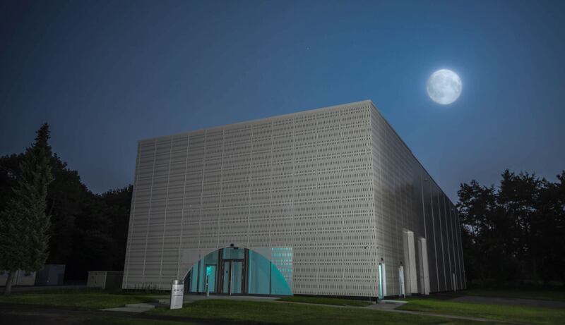 The Luna facility in Cologne, Germany: 'Ultimately, the only way we could figure out how to move 900 tonnes was the old-fashioned way; and that was loading it in one shovel at a time.'