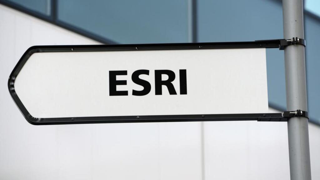 The ESRI’s study posits the notion that in 2004 Ireland was relatively new to immigration but by 2010 employers would have been more used to hiring foreign workers.