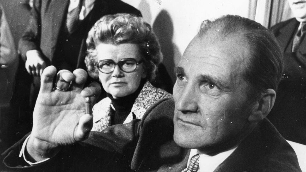 Freed: Tiede Herrema, accompanied by his wife, Elisabeth, in November 1975, shows a bullet that one of his kidnappers gave him. Photograph: Paddy Whelan