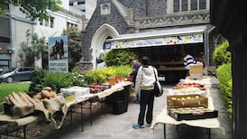 Can food sharing initiatives reduce food waste?