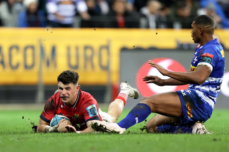 Damian Willemse could have been shown a yellow card for a cheap shot on Calvin Nash. Photograph: Laszlo Geczo/Inpho