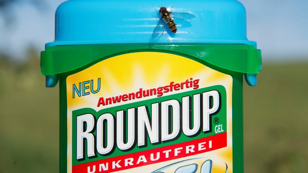 he US Supreme Court on Monday rejected another Bayer AG bid to dismiss litigation alleging that its Roundup weedkiller causes cancer as the German pharmaceutical and chemical giant tries to avoid potentially billions of dollars in damages.