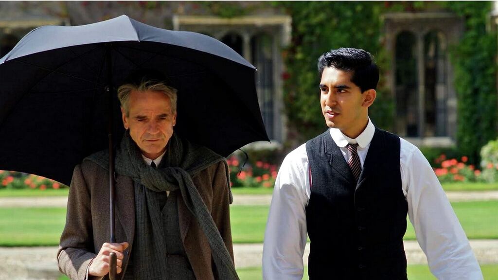 Jeremy Irons and Dev Patel in The Man Who Knew Infinity