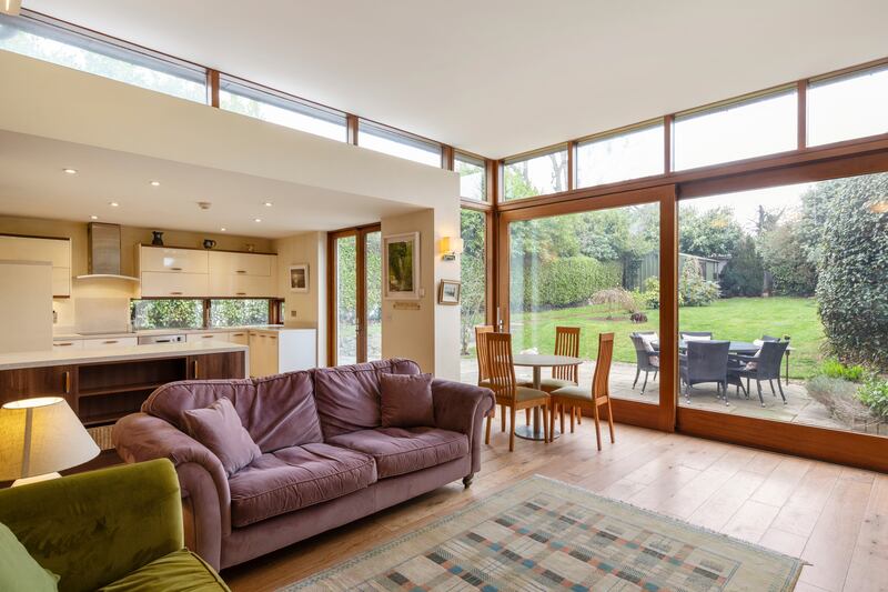 Kitchen and livingroom