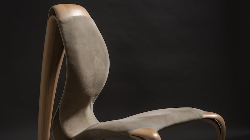 Lot 51: Enignum II Chair by Joseph Walsh (€8,000–€12,000)